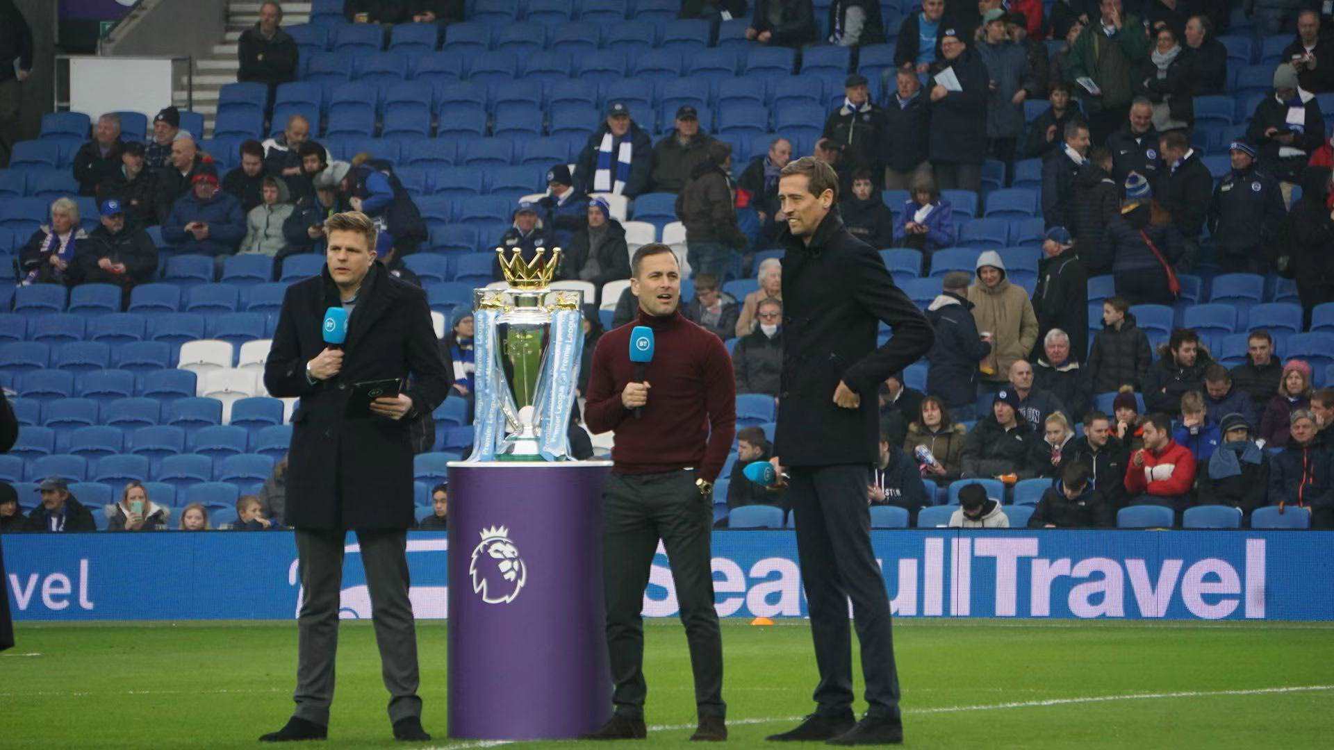 他们依然具 他们依然具